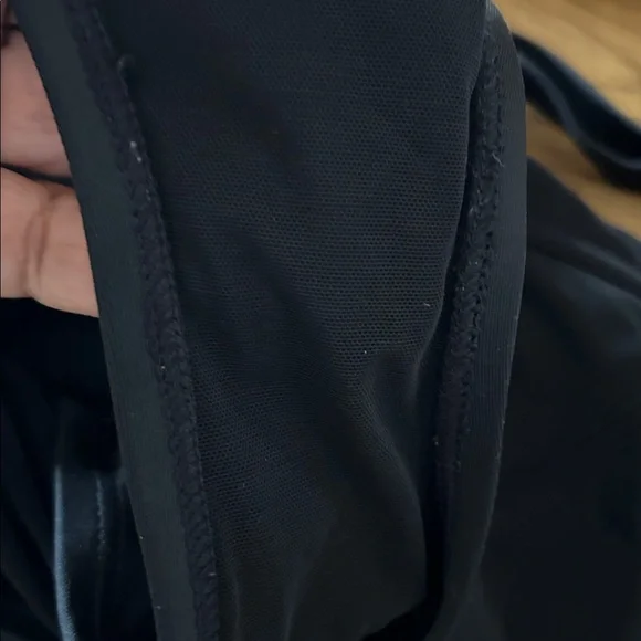 Torrid Size 2 Black Lace Up Wireless One Piece Ruched Bra Support Swimsuit 18/20 - Picture 13 of 15